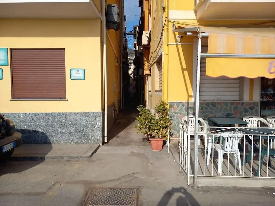 Taormina Spiaggia Casa Sole Mare Da Annalisa Mazzeo Italy
